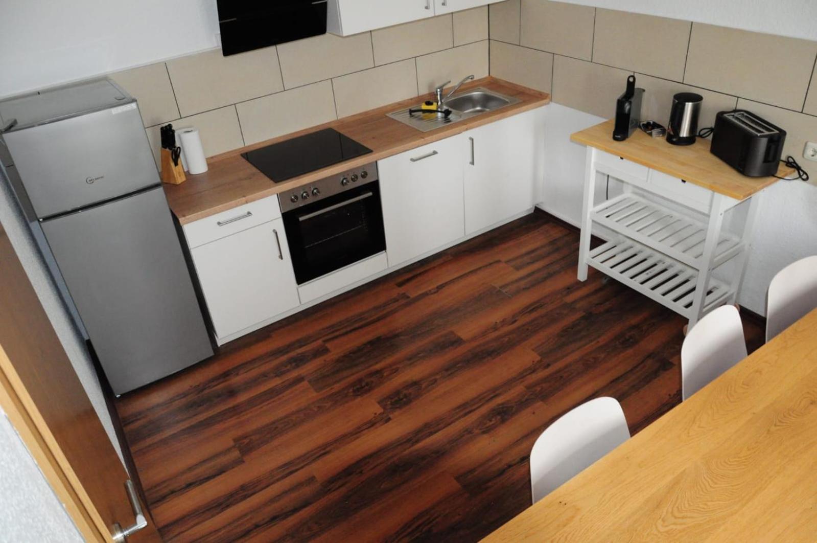 Lehastays - Gruppenapartment Cracau Magdeburgo Esterno foto